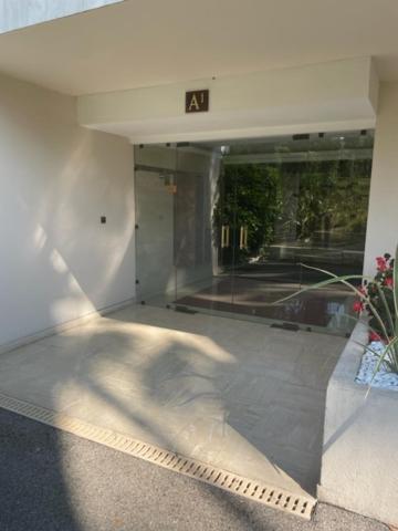 T2 Avec Terrasse Et Jardin Apartment Cannes Exterior photo